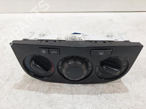 Commande Chauffage VAUXHALL CORSA Mk III (D) (S07) 1.2 i 16V (L08) (86 hp) 32064237