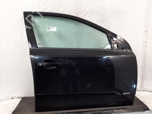 Used Right front door VAUXHALL ASTRA Mk V (H) (A04) 1.6 (L48) (115 hp) 31009833