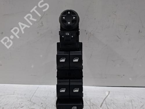 Used Right front window switch Right front window switch VAUXHALL CROSSLAND X / CROSSLAND (P17) 1.2 (75) (131 hp) 39757226 39757226