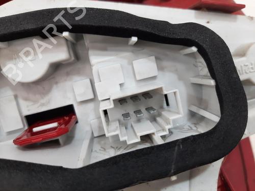 Right taillight SKODA YETI (5L) 2.0 TDI 4x4 | BP33647484C35 - Image 6