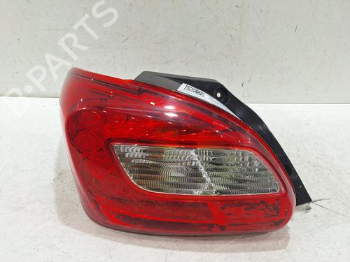 Venstre baglygte MITSUBISHI MIRAGE / SPACE STAR VI Hatchback (A0_A) 1.2 (A03A) (80 hp) 32503238