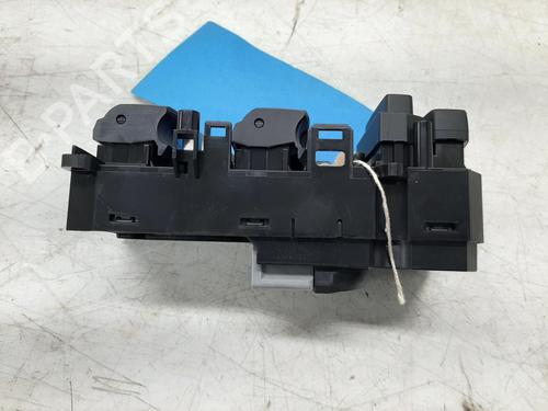 Switch HONDA JAZZ V (GR_, GS_) 1.5 eHEV (GR3, GR6) | BP30735395I30