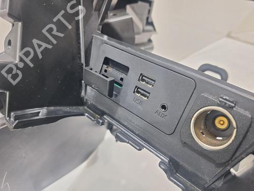 Consola central MAZDA 2 Hatchback (DL, DJ) 1.5 SKYACTIV-G (DJLFS) | BP32270096I22 