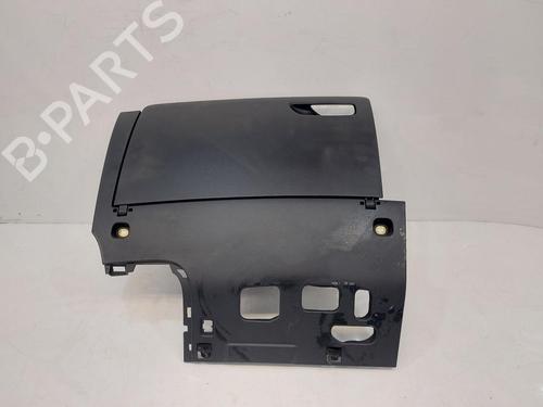 Used Glove box AUDI A3 Sportback (8VA, 8VF) 2.0 TDI (150 hp) 26869802