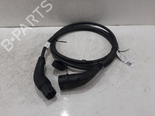 other-jaguar-i-pace-x590-2018-36916694 main image