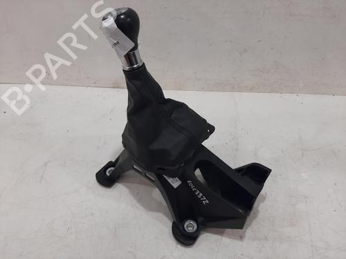 Used Gear lever MAZDA CX-30 (DM) SKYACTIV-X M Hybrid (DMFP) (179 hp) 33124308