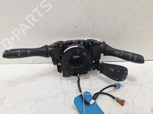 Used Switch RENAULT KADJAR (HA_, HL_) 1.6 dCi 130 4x4 (HLA4) (130 hp) 32064459