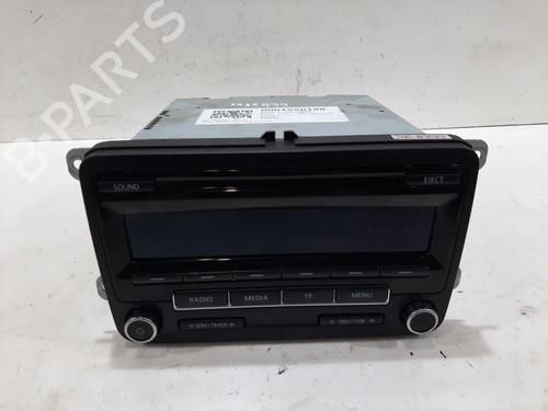 Used Radio VW POLO V (6R1, 6C1) 1.2 (60 hp) 30286186