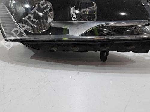 Right headlight VW PASSAT B7 (362) 2.0 TDI | BP29637400C29 
