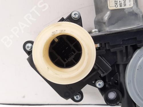 Front right window mechanism TOYOTA YARIS (_P13_) 1.3 (NSP130_, NSP130) | BP29881956C23