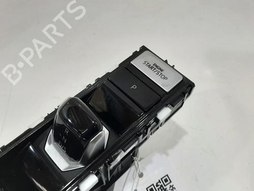 Gear lever VW GOLF VIII (CD1, DA1) 2.0 GTI Clubsport | BP30495022M90 