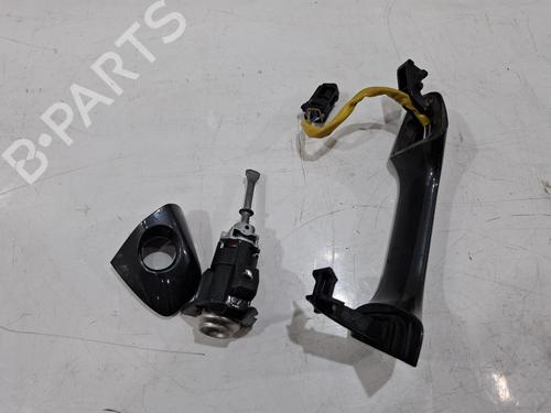 maneta-exterior-delantera-derecha-kia-stonic-yb-2017-38273501 main image