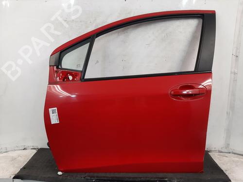 Used Left front door TOYOTA YARIS (_P13_) 1.3 (NSP130_, NSP130) (99 hp) 29988956