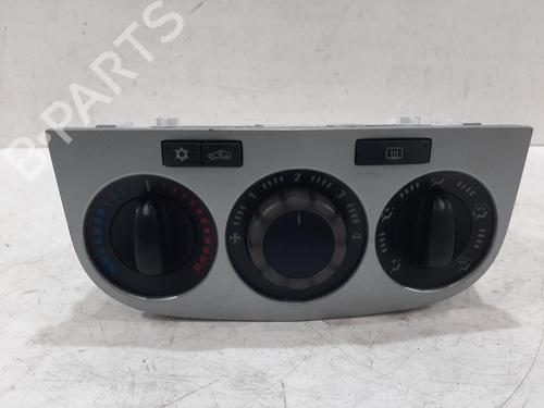 Commande Chauffage VAUXHALL CORSA Mk III (D) (S07) 1.2 (L08) (80 hp) 31361277