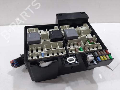 fuse-box-jaguar-i-pace-x590-2018-34101157 main image