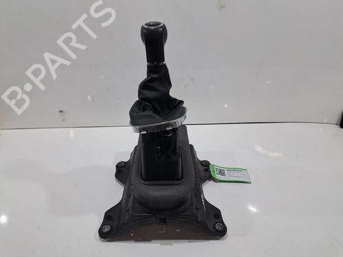 Used Gear lever Gear lever VAUXHALL CORSA Mk IV (E) (X15) 1.0 (116 hp) 39943540 39943540