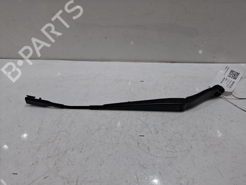 Used Front windshield wiper arm Front windshield wiper arm 39477283 39477283