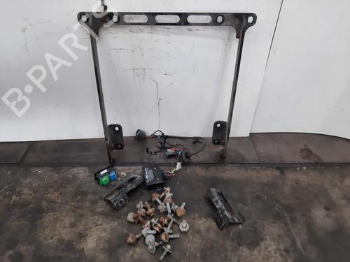 Used Tow ball/Mechanism LAND ROVER RANGE ROVER IV (L405) 4.4 SDV8 4x4 (340 hp) 30359839