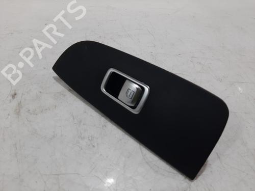 switch-mercedes-benz-v-class-w447-2014-32756919 main image