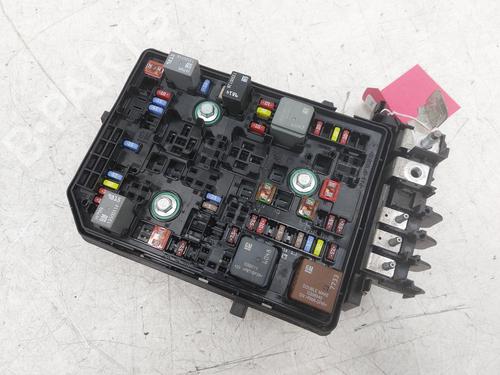 Used Fuse box Fuse box 26795957 26795957
