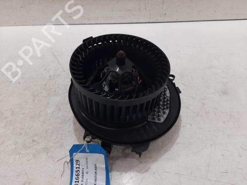 Used Heater blower motor Heater blower motor VW GOLF VII (5G1, BQ1, BE1, BE2) 1.0 TSI (115 hp) 33647137 33647137