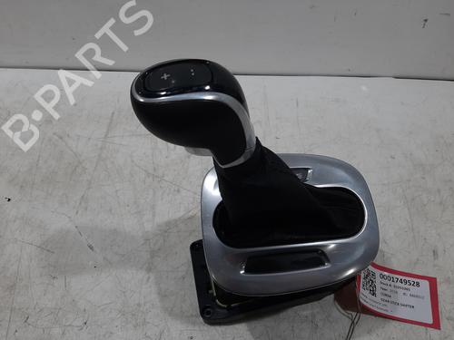 Selector da caixa Selector da caixa VAUXHALL CORSA Mk IV (E) (X15) 1.4 (90 hp) 36662388 36662388