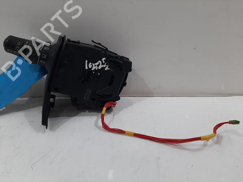 Used Switch RENAULT CLIO III (BR0/1, CR0/1) 1.2 16V (BR02, BR0J, BR11, CR02, CR0J, CR11) (75 hp) 28448831