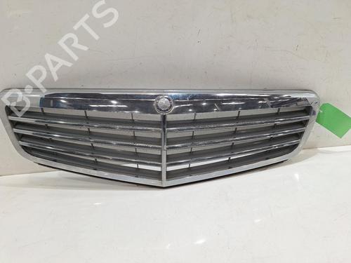 Used Grille MERCEDES-BENZ C-CLASS (W204) C 280 (204.054) (231 hp) 27281038