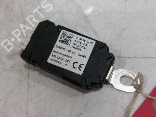 Øvrige Styrinhsenheder TESLA MODEL 3 (5YJ3) EV AWD (351 hp) 29266453