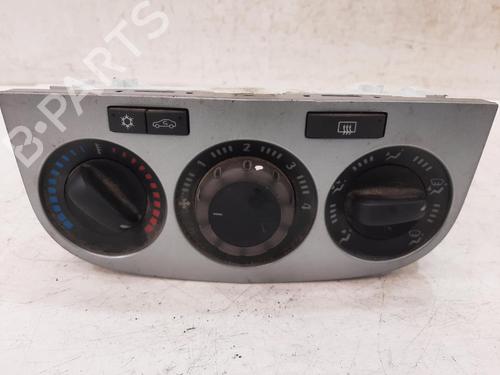 Used Climate control Climate control VAUXHALL CORSA Mk III (D) (S07) 1.3 CDTI (L08) (75 hp) 33318346 33318346