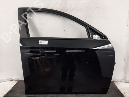 Used Right front door VAUXHALL CORSA Mk V (F) 1.2 (75 hp) 32503574