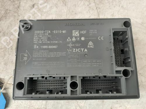 Sikringsdåse HONDA JAZZ V (GR_, GS_) 1.5 eHEV (GR3, GR6) (109 hp) 30735406