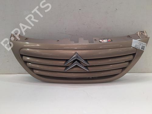 Used Grille CITROËN C3 I (FC_, FN_) 1.4 i (73 hp) 27408149