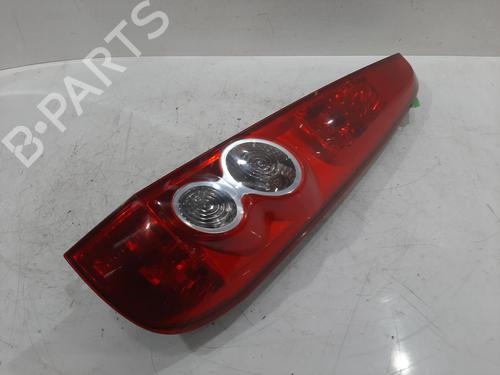 Used Right taillight FORD FIESTA V (JH_, JD_) 1.4 16V (80 hp) 26825752