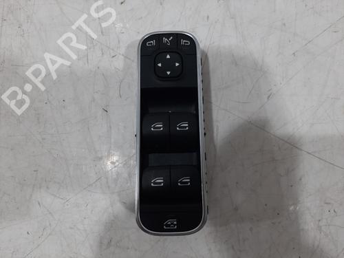 switch-mercedes-benz-a-class-w177-2018-36551427 main image