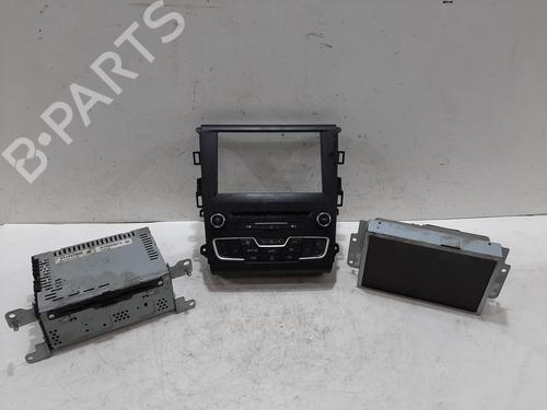 Used Radio FORD MONDEO V Turnier (CF) 2.0 TDCi (180 hp) 32357183