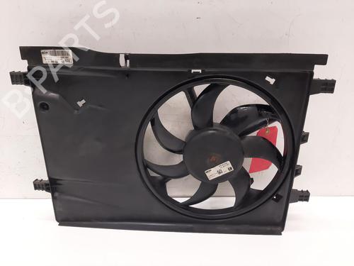Used Radiator fan Radiator fan 37066897 37066897