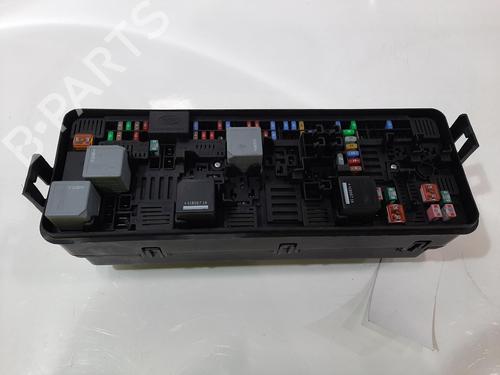 Used Fuse box LAND ROVER RANGE ROVER IV (L405) 4.4 SDV8 4x4 (340 hp) 26861671
