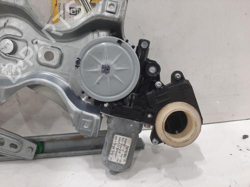 Front right window mechanism TOYOTA AURIS (_E18_) 1.2 (NRE185_, NRE185R) | BP30559861C23