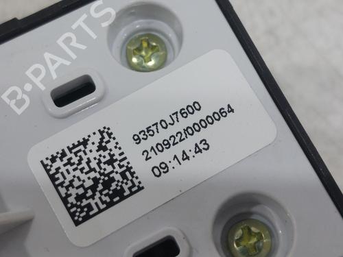 Right front window switch KIA PROCEED (CD) 1.6 T-GDI GT | BP26755315I26 - Image 4