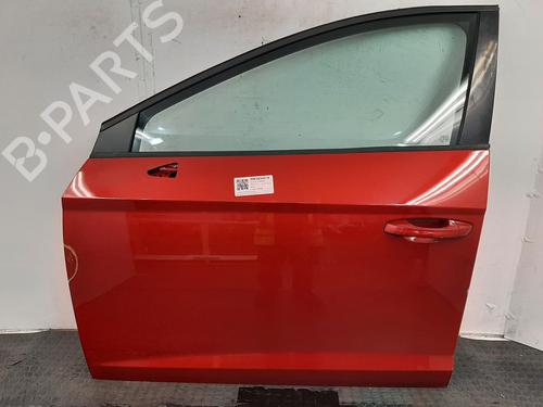 Used Left front door Left front door 39236129 39236129