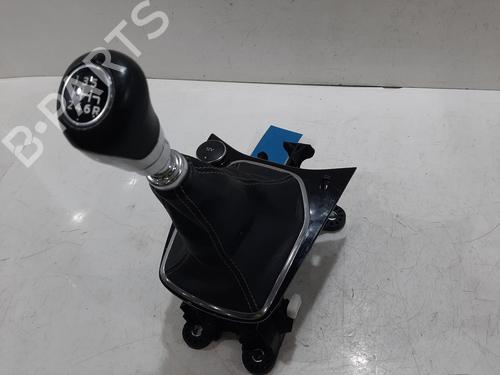 Used Gear lever FORD FIESTA VII (HJ, HF) 1.0 EcoBoost (101 hp) 30324845