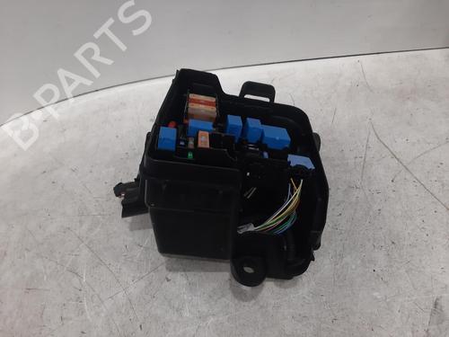 Used Fuse box RENAULT CLIO IV (BH_) 0.9 TCe 90 (BHNF, BHMA, BHMH, BHJK, BHJR) (90 hp) 26767318