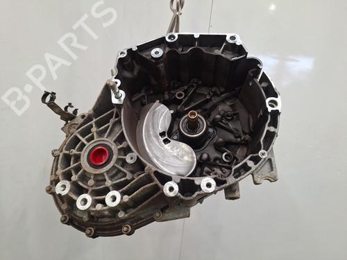 gearbox-fiat-tipo-estate-356_-357_-2016-36534915 main image