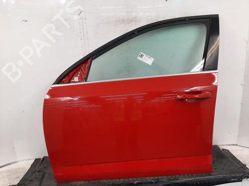 Used Left front door Left front door 38447860 38447860