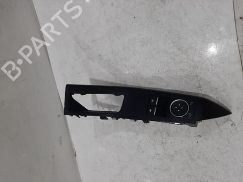 switch-ford-fiesta-vii-hj-hf-2017-34377435 main image