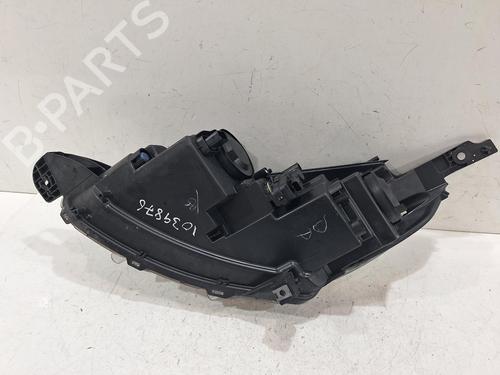 Right headlight PEUGEOT 2008 I (CU_) 1.2 VTi | BP31846817C29