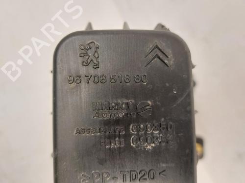 Air filter box PEUGEOT 2008 I (CU_) 1.2 VTi | BP26864488M87 - Image 4