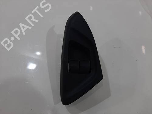 switch-toyota-aygo-_b4_-2014-36811825 main image