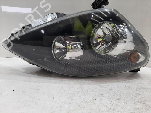 Used Right headlight Right headlight VAUXHALL ZAFIRA Mk II (B) (A05) 1.6 (115 hp) 33988289 33988289